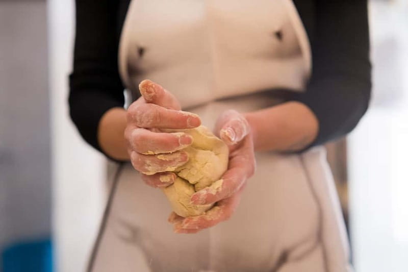 Florence: Premium Pasta Cooking Class with Tiramisu & Wine - A Medici birthplace beside the Duomo