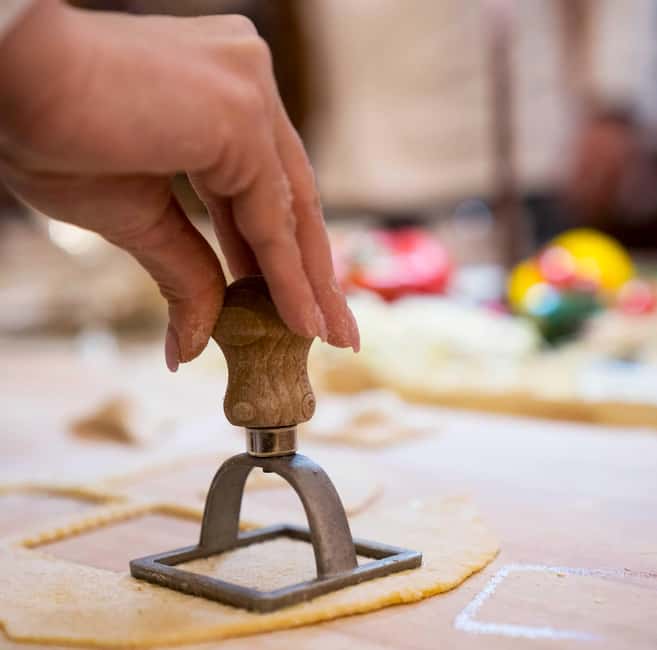 Florence: Premium Pasta Cooking Class with Tiramisu & Wine - The social side, with wine included