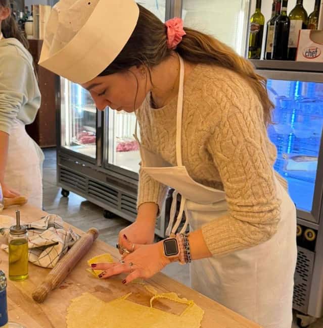Florence: Vegetarian Cooking Class for Families with Wine and Drinks - Meeting near the Duomo at Carbonata Del Porrati