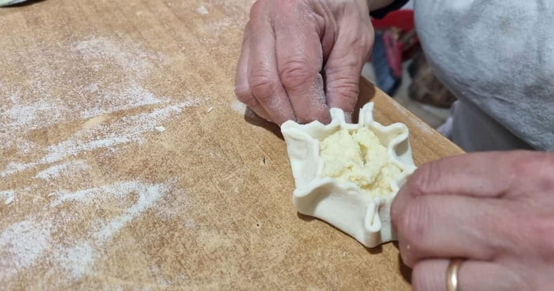 From Alghero: Farm to Table cooking experience in Montresta - Why the shared lunch matters