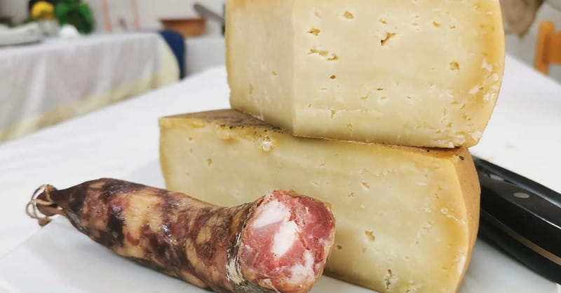 From Alghero: Farm to Table cooking experience in Montresta - What the small group changes
