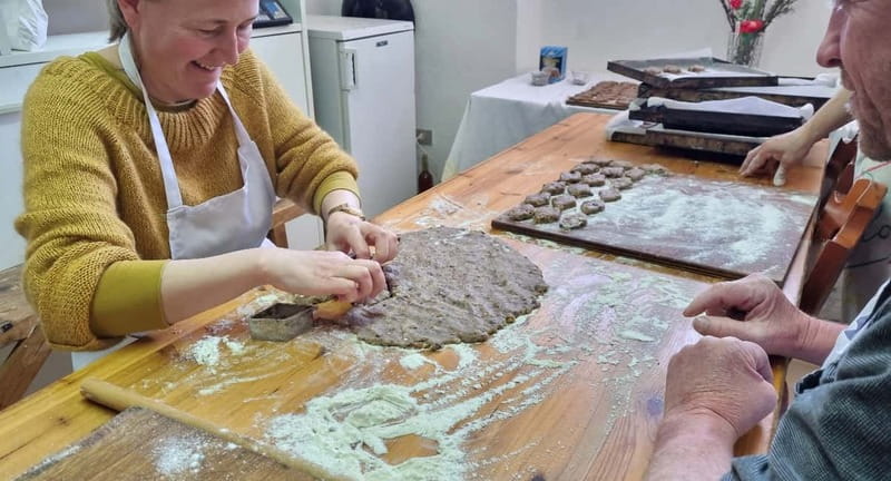 From Alghero: Farm to Table cooking experience in Montresta - Cooking in Montresta with a local family