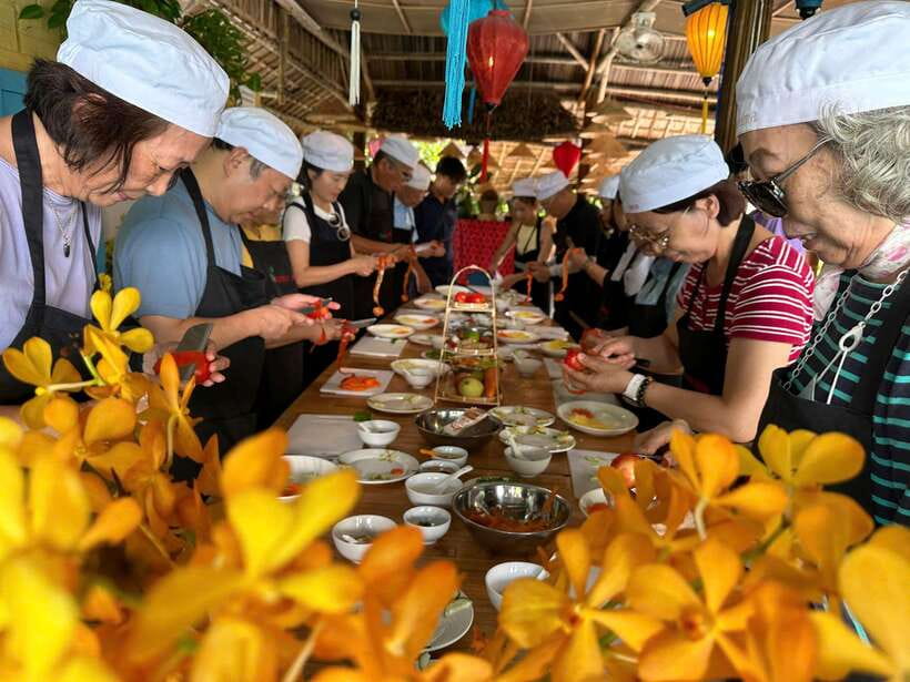 From Hoi An: Authentic Vietnamese Cooking Tour - Massage and a cool drink before the kitchen