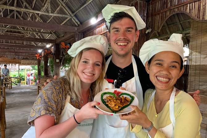 Full Experience Tour: Cooking Class & Basket Boat at Eco-Village - Farming at Tra Que Vegetable Village