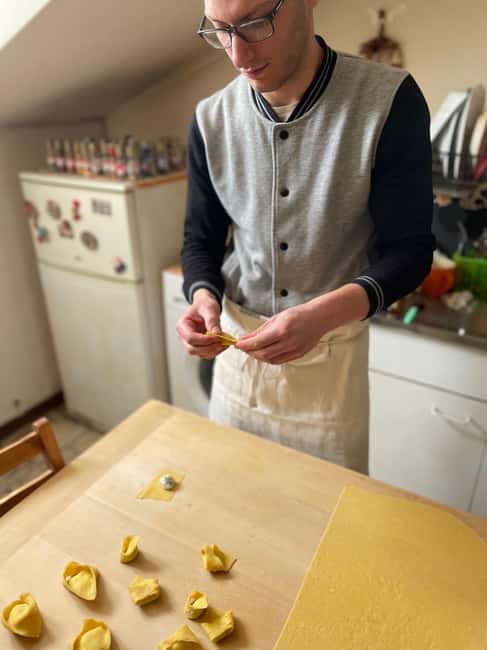 Funny cooking class with chef Antonino - A small Bologna kitchen with a big personality