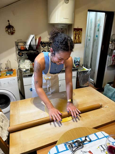 Funny cooking class with chef Antonino - Rolling pasta the old-fashioned way