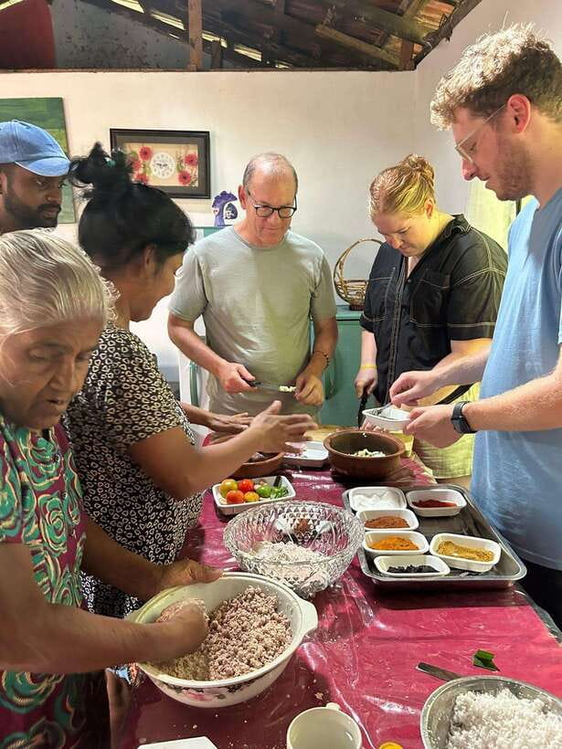 Galle: Traditional Sri Lankan Cooking Class - A Sri Lankan meal begins at the family kitchen