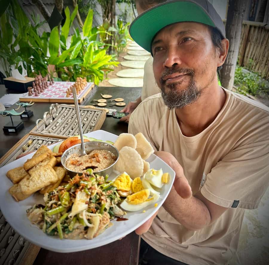 Gili air: Kaktus traditional cooking class - The small-group format and the daily timing