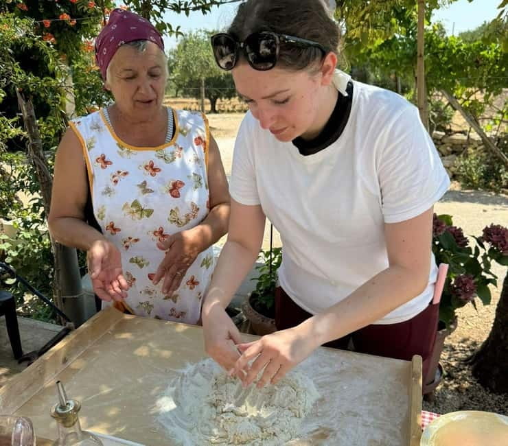 Gioia del Colle: Apulian Cooking Class in a Masseria - Arriving in Gioia del Colle and heading to the masseria