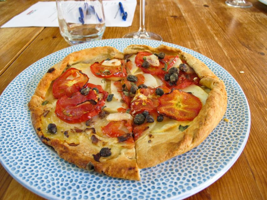 Gozo: Cooking Class and Market Visit - Victoria’s main square and the first taste of Gozo