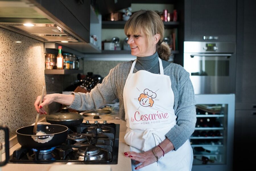 Gubbio: Authentic Cooking Class at a Local's Home - What the three-hour schedule means