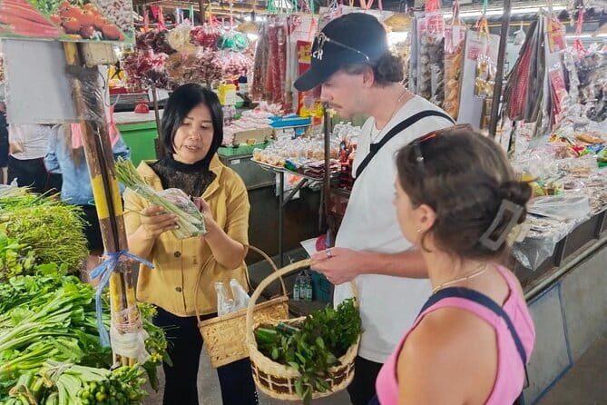 Half Day Chiang Mai Cooking Class and Market Taste Tour - Who will get the most from this class?