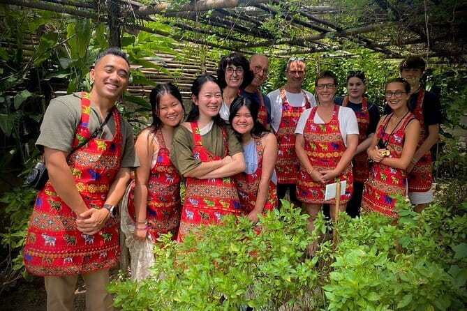 Half Day Chiang Mai Cooking Class and Market Taste Tour - Timing, transfers, and cancellation details