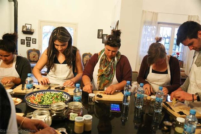 Half Day Cooking Class Experience with Amman Panoramic Tour - Cooking Jordanian food in an Amman home