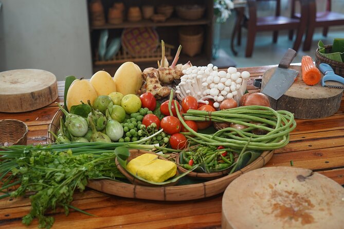 Half Day Guided Thai Cooking Class in Chiang Mai - Meeting at Prapokklao Road Lane 9