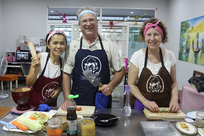 Half Day Morning Cooking Class with Market Tour in Chiang Mai - What Makes the Experience Feel Authentic