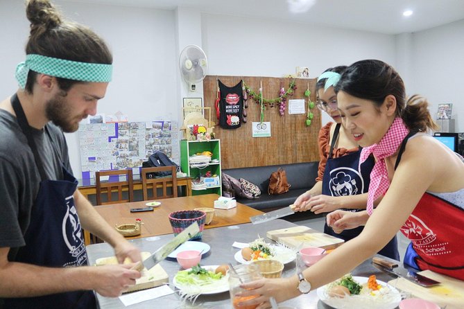 Half Day Morning Cooking Class with Market Tour in Chiang Mai - Sky and Noodle Bring Different Strengths