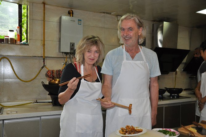 Half-Day Sichuan Cooking Class Experience in Chengdu - Why the small group matters