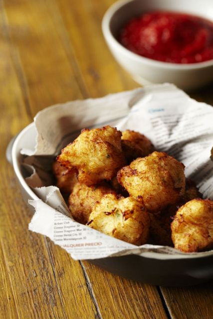 Half-Day Spanish Cooking Class & Boqueria Market Tour - Wine pairings are part of the experience
