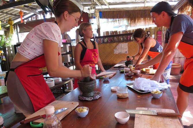Half-Day Thai Cooking Class and Market Tour From Chiang Mai - The main drawbacks to consider