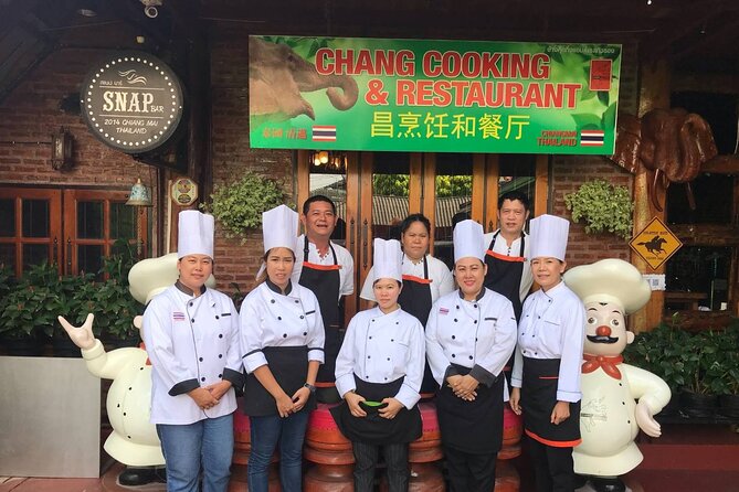 Half-Day Thai Cuisine Cooking Experience in Chiang Mai - Choosing your six-course Thai menu