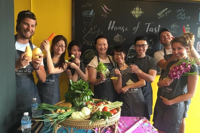 Hands on Thai Cooking Class and Market Tour - Key things to know before booking