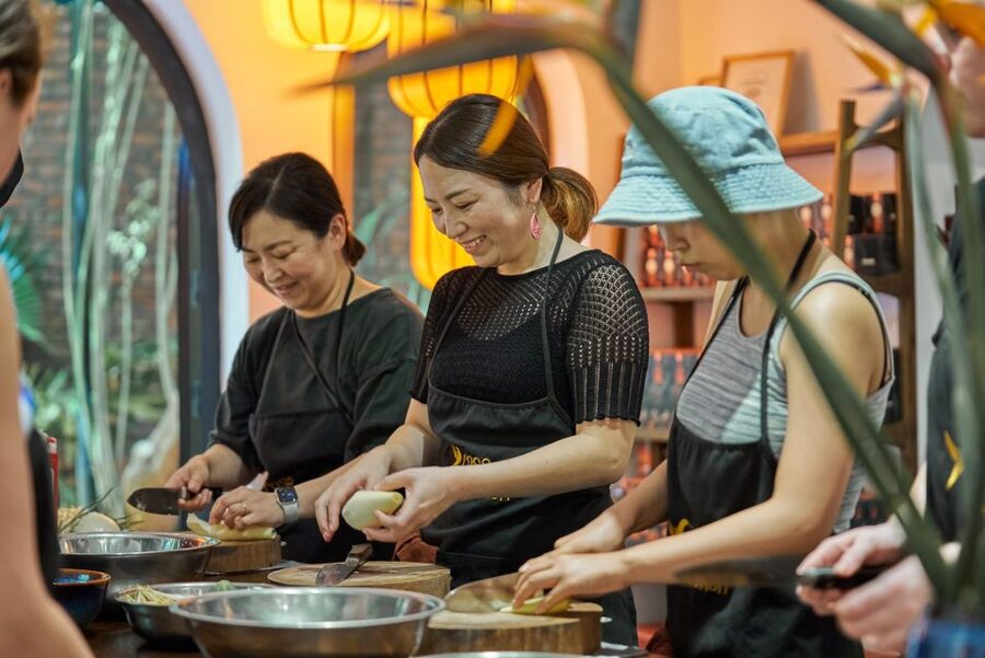 Hanoi: Cooking Class in a Local Villa with Market Tour - Is $37 a fair price in Hanoi?