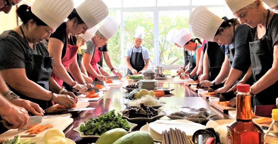 Hanoi: Old Quarter Market Tour and Cooking Class with Meal - Starting at Hoang’s Restaurant in Hanoi’s Old Quarter