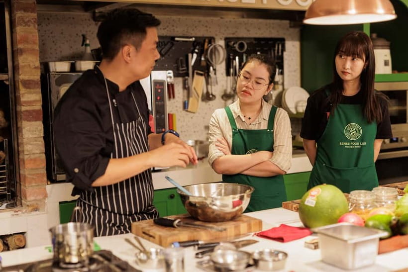 Hanoi: Vietnamese Cooking Class- Market Tour with Local Chef - Starting with Hanoi’s everyday market life