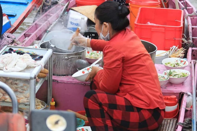 HCM: 2-Day Mekong Floating Market with Cooking & Bike Ride - Guides can shape the whole experience