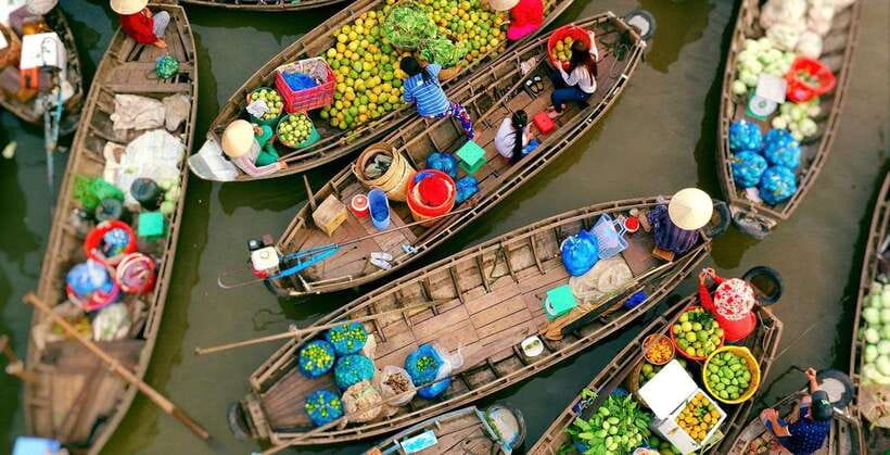 HCM: 2-Day Mekong Floating Market with Cooking & Bike Ride - Day one: Vinh Trang Pagoda and the road to My Tho