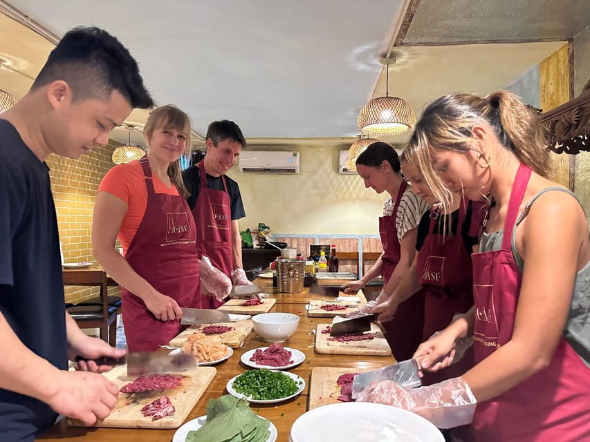 HCMc:Authentic Vietnam Cooking Class with local market visit - Starting at Tung’s restaurant