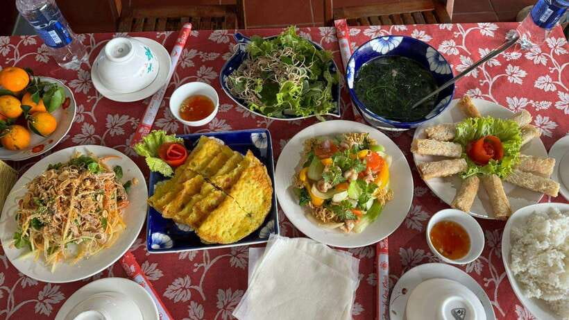 Hoi An: Basket Boat Ride, Cooking Class by Hangcoconut - The atmosphere: friendly, social, and not formal