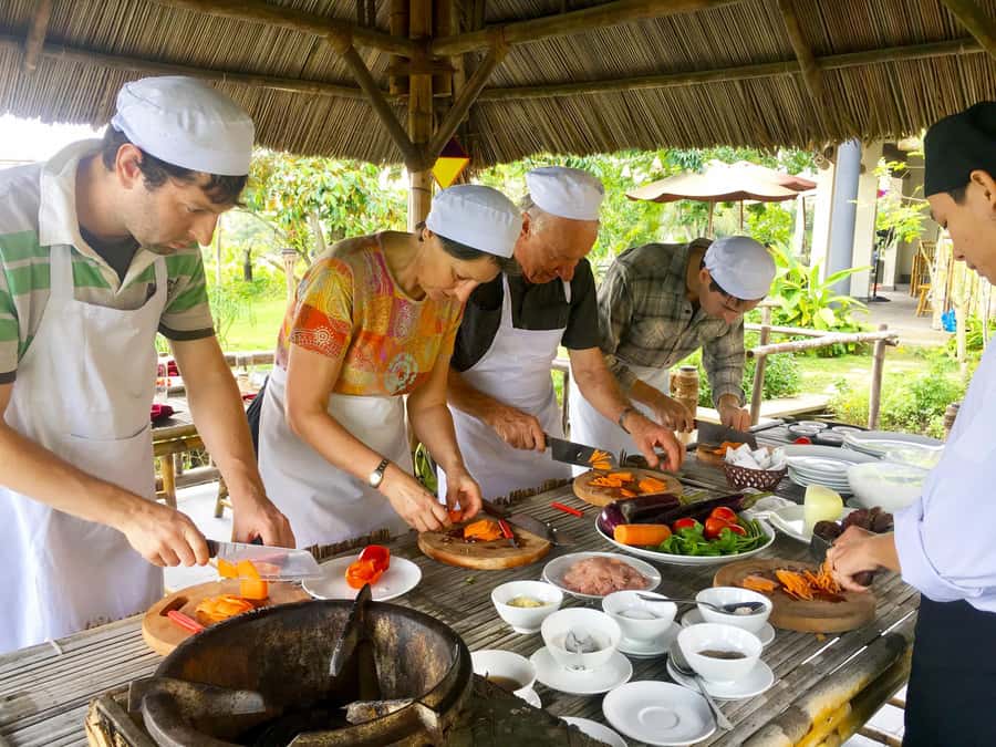 Hoi An : Lantern Making & Cooking Class With Local Family - A Welcome Drink Before the Cooking Begins