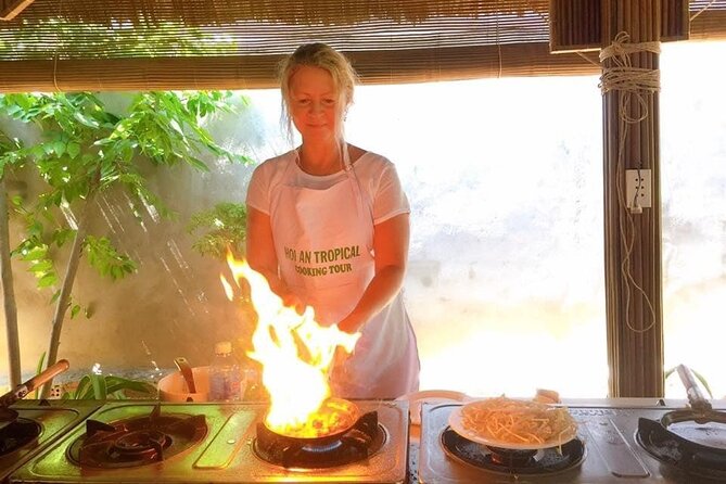 Hoi An Local Market and Vegetable Village Cooking Class - Why this half-day class works
