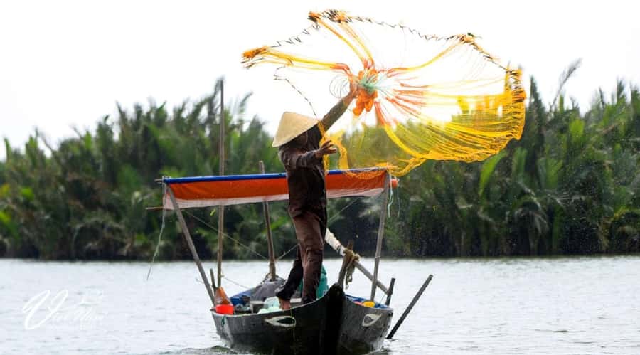 Hoi An: Making Lantern &Cooking Class with Basket Boat Ride - Forty-five minutes in a round bamboo boat