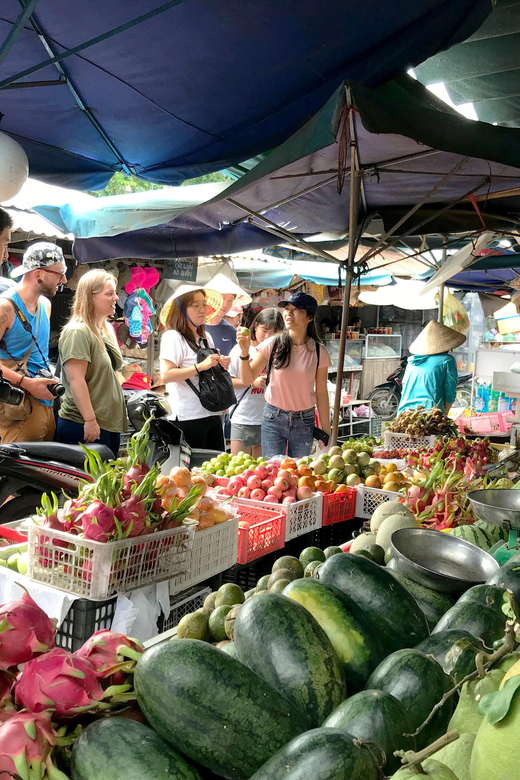 Hoi An : Vegan Cooking Class - Market & Coconut Basket Boat - Shopping for ingredients at a Hoi An market