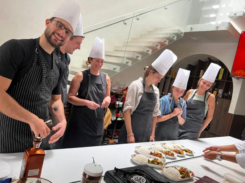Hoi An:Vegetarian Cooking Class & Explore Market wChef Thanh - Preparing four Vietnamese vegetarian dishes
