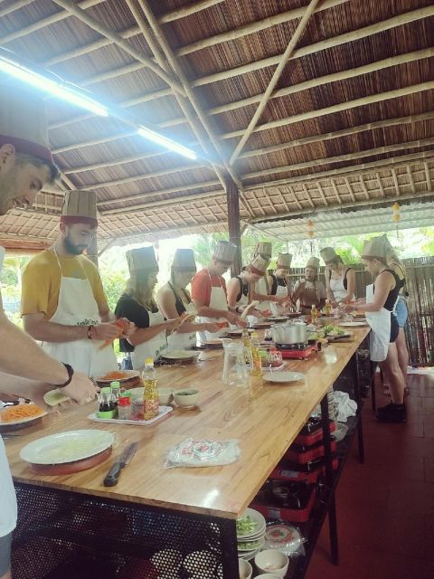 Hoi An : Vegetarian Cooking Class W Bamboo Basket Boat Tour - Who will enjoy this outing most?