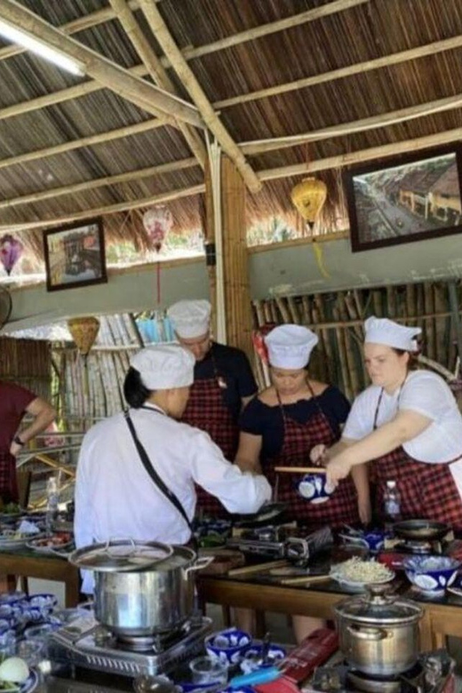 Hoi An: Vegetarian Cooking Class w Local Family and transfer - Cooking four local dishes by hand