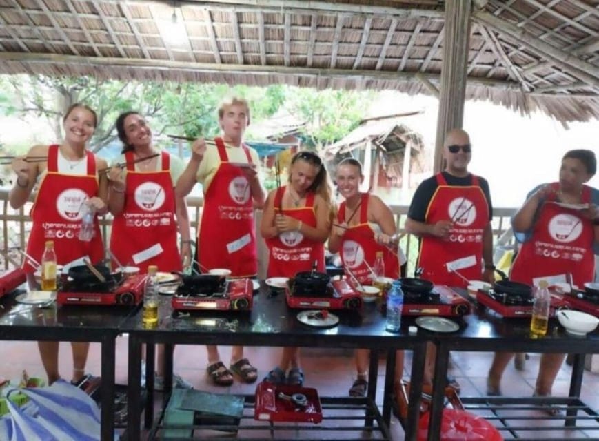 Hoi An: Vegetarian Cooking Class w Local Family and transfer - Eating what you prepared