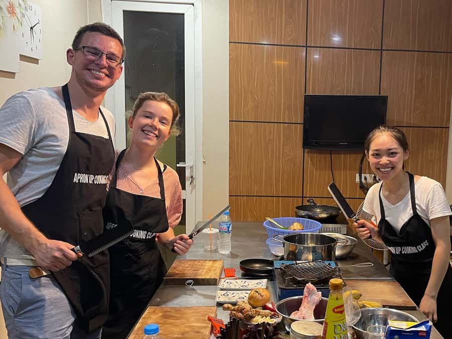 Hue: Home Vegan/Vegetarian Cooking Class with Local Girl - Cooking Vietnamese vegetarian food at home