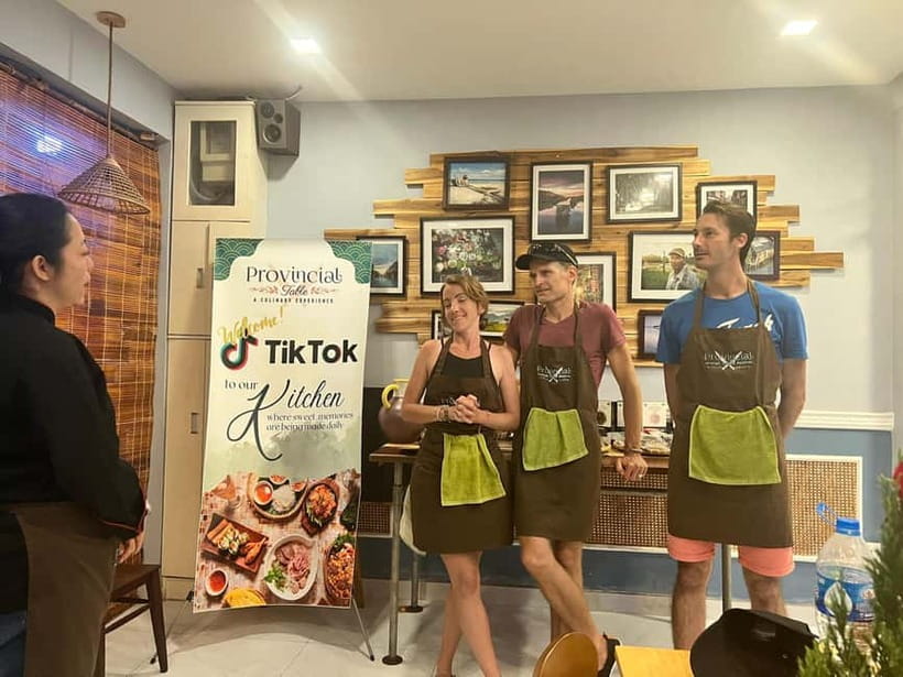 Immersive Cooking Class & Market Tour By Local Chef+Cookbook - Should you book it?