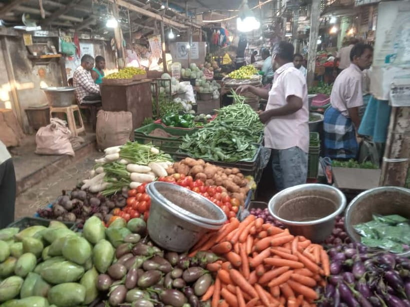 Indian Cooking & Market Tour in Pondicherry with Manisha Ray - Eat what you prepared together
