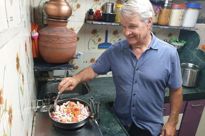Indian Curry 5-Hour Cooking Classes In Mumbai - Cooking Indian food inside a Mumbai home