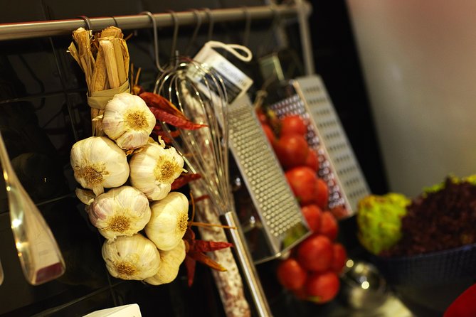 Interactive Paella & Market: Bottomless Wine & Rambla Views - The Chefs Set the Tone
