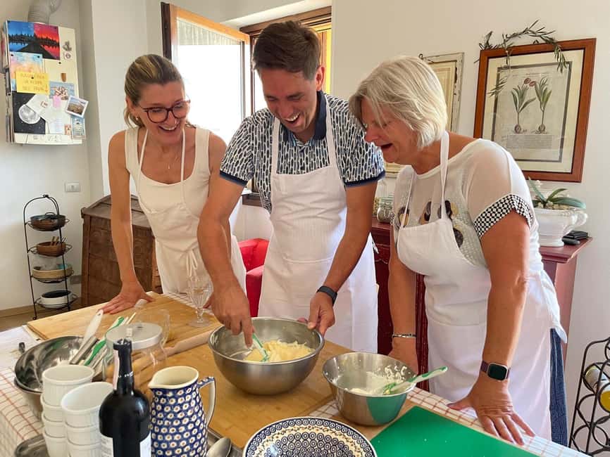 Iseo: Italian cooking class for homemade pasta and traditional desserts - Fresh pasta begins in Elena’s home kitchen