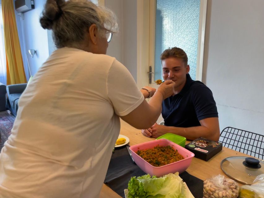 Istanbul: Vegan/Vegetarian Cooking Class with Locals at Home - Booking flexibility and language choices