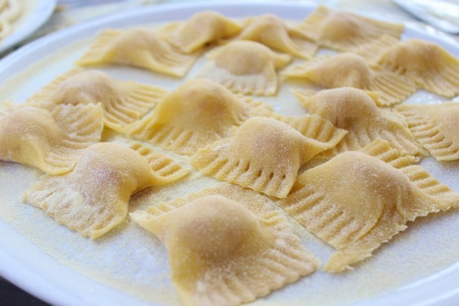 Italian Cooking Class and Wine Tasting in Tuscany - Who will enjoy this class most?
