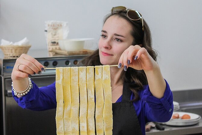 Italian Cooking Class and Wine Tasting in Tuscany - The wine, olive oil, and vinegar tasting